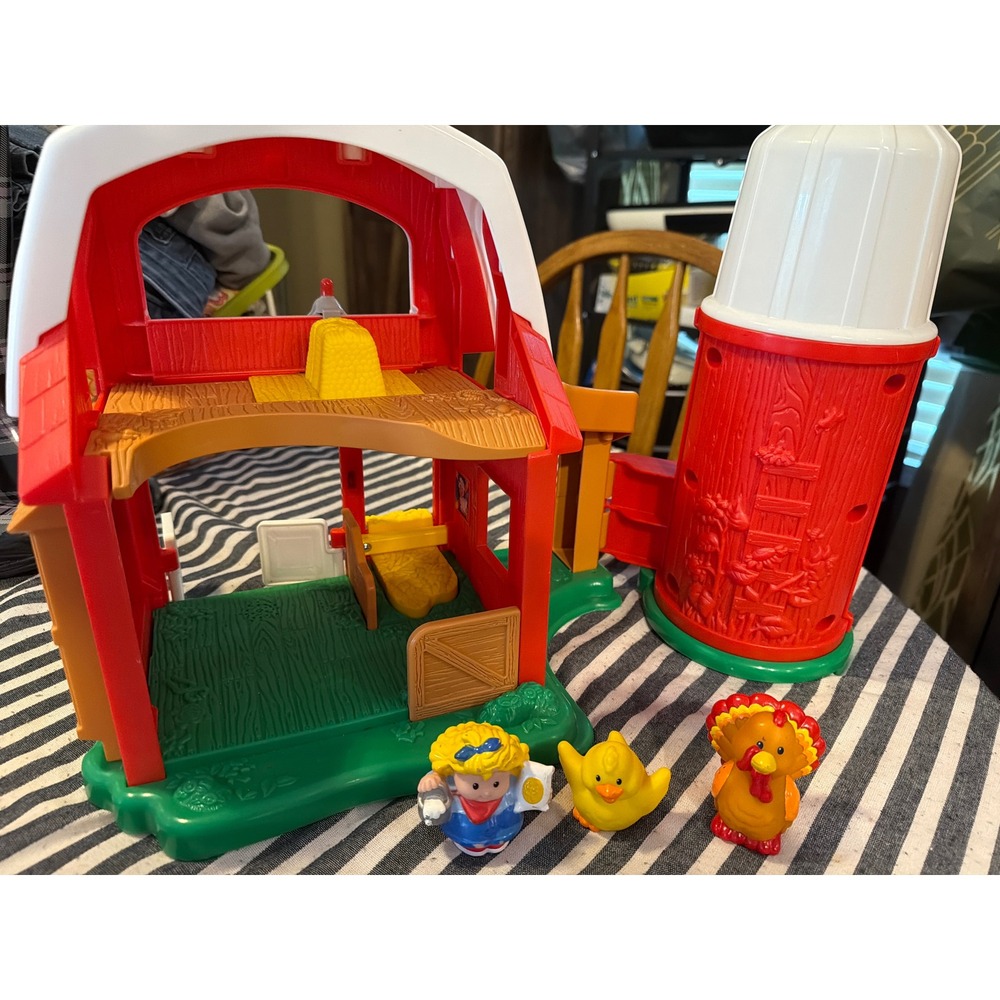 Fisher-Price Little People Animal Sounds Farm Barn Silo Farmer Turkey Chick